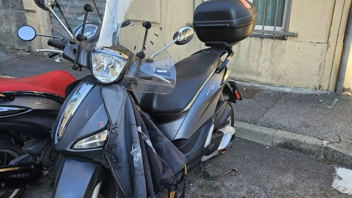 Piaggio Liberty 150 S ABS (2017 - 20)  (2)