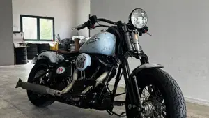 Harley-Davidson 1584 Cross Bones (2008 - 11) - FLSTSB 