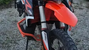 KTM 890 Adventure R (2021)  (2)