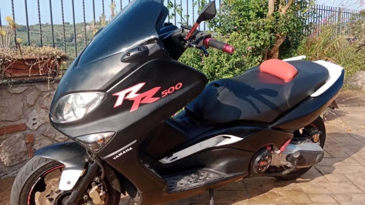 Yamaha T-Max 500 (2001 - 03) 
