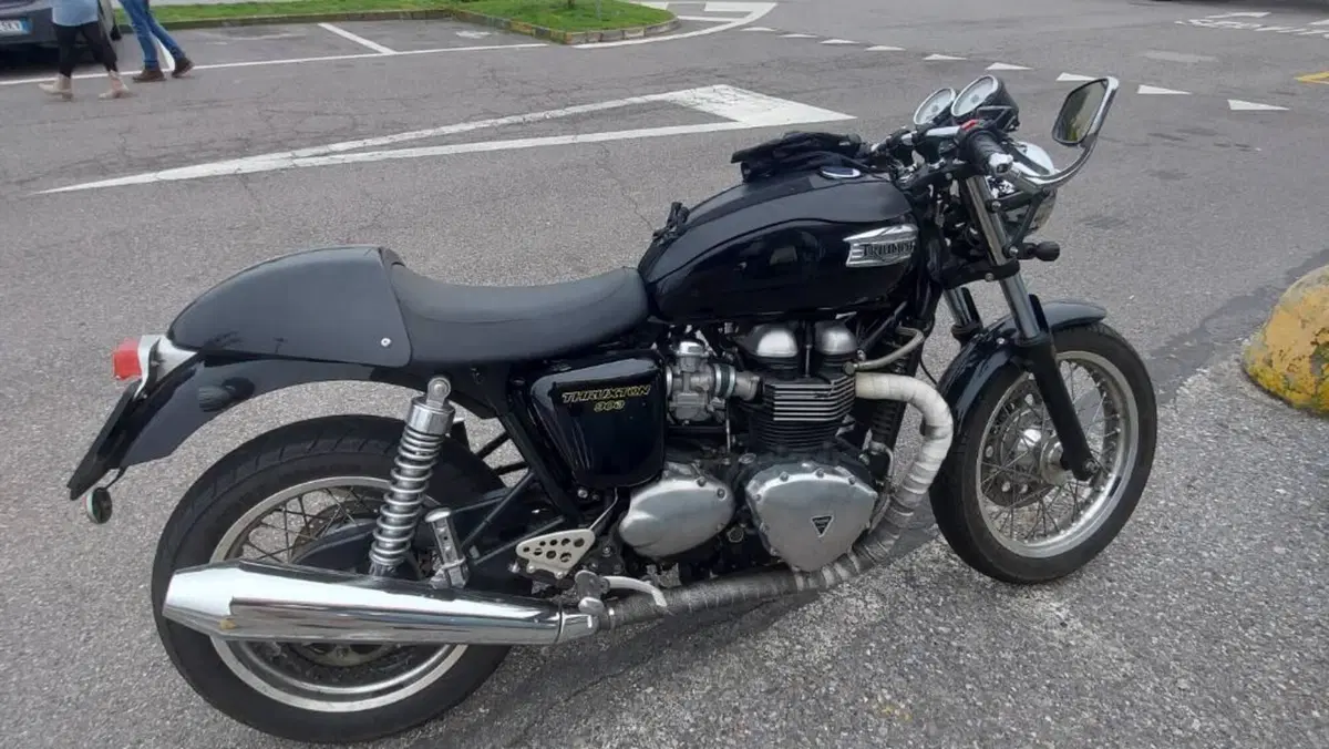 Triumph Thruxton 900 (2004 - 15) 