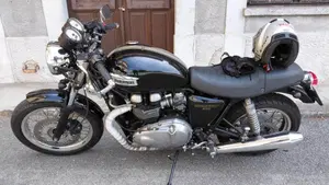 Triumph Thruxton 900 (2004 - 15)  (3)