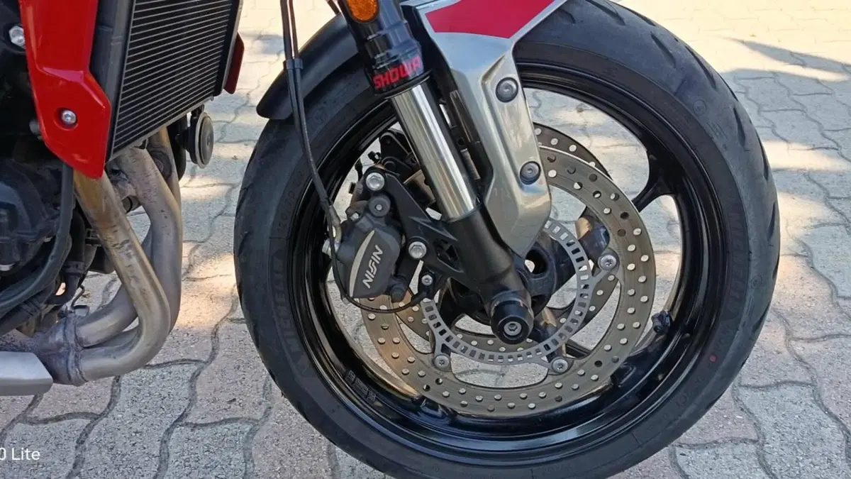 Triumph Trident 660 (2021 - 24)  (5)