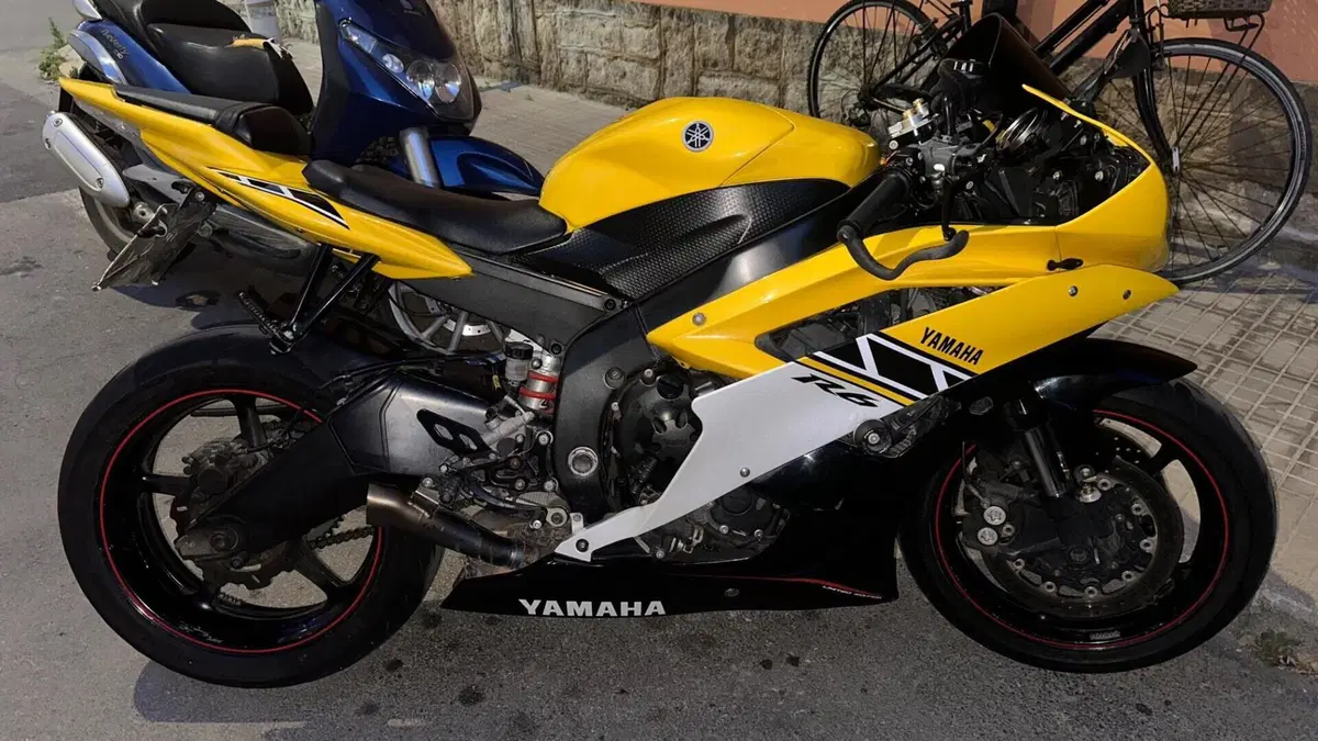 Yamaha YZF R6 (2006 - 07)  (2)