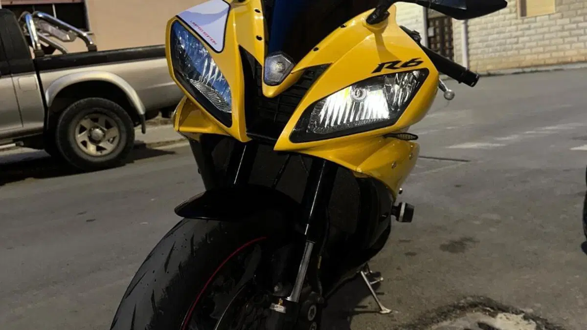 Yamaha YZF R6 (2006 - 07)  (3)