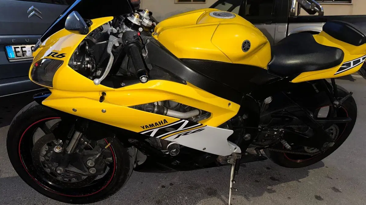 Yamaha YZF R6 (2006 - 07)  (4)