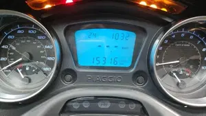 Piaggio MP3 300 ABS Hpe (2021 - 24)  (4)