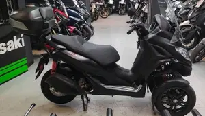 Piaggio MP3 300 ABS Hpe (2021 - 24)  (5)