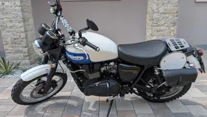 Triumph Scrambler (2006 - 17)  (3)