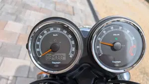 Triumph Scrambler (2006 - 17)  (6)