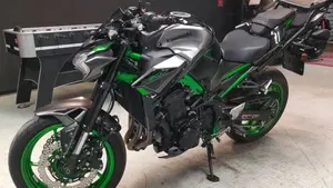 Kawasaki Z 900 (2021 - 24)  (2)