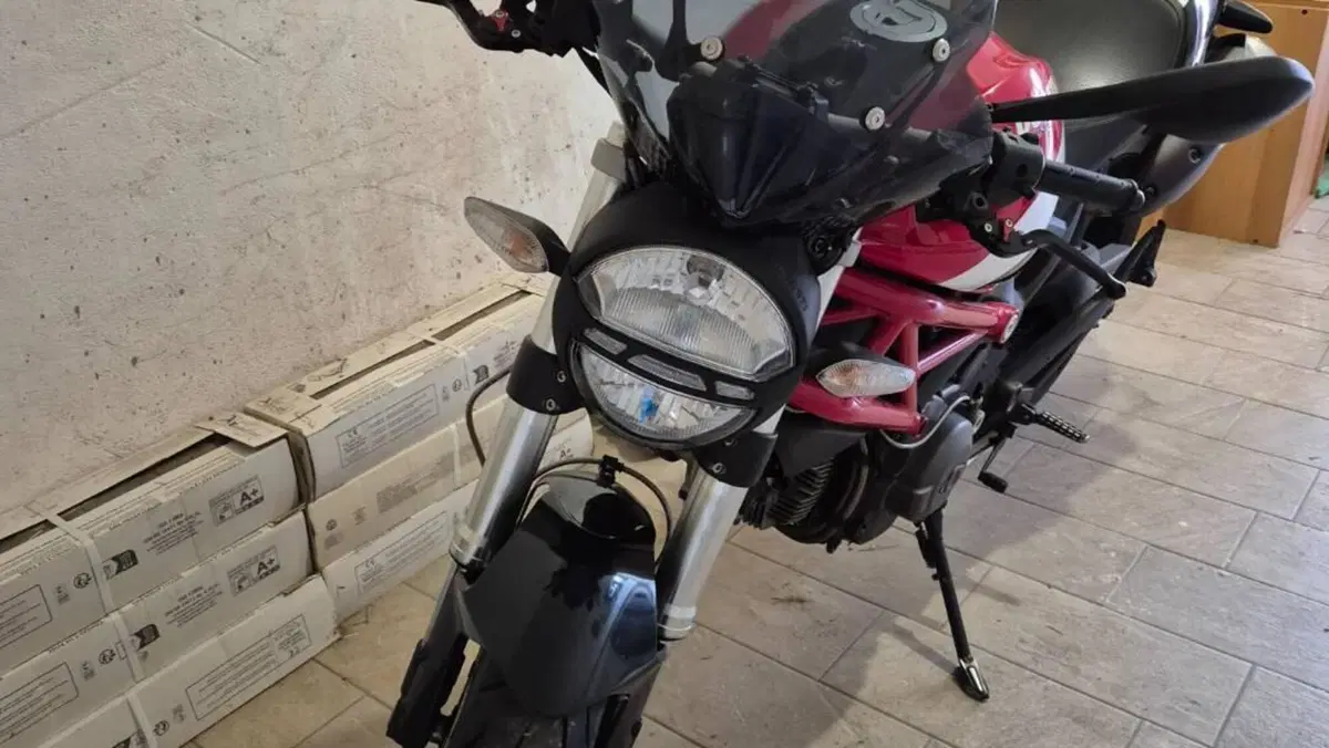 Ducati Monster 796 (2010 - 13)  (4)