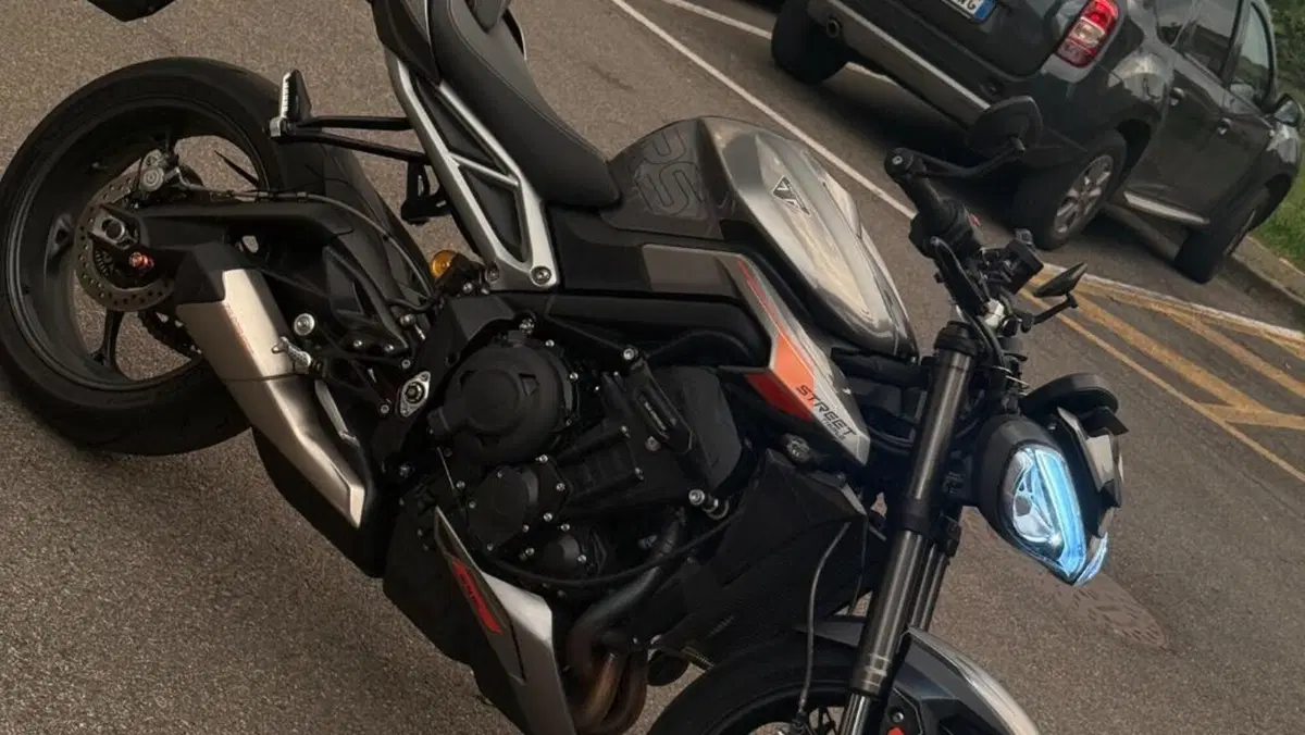 Triumph Street Triple 765 RS (2023 - 26) 