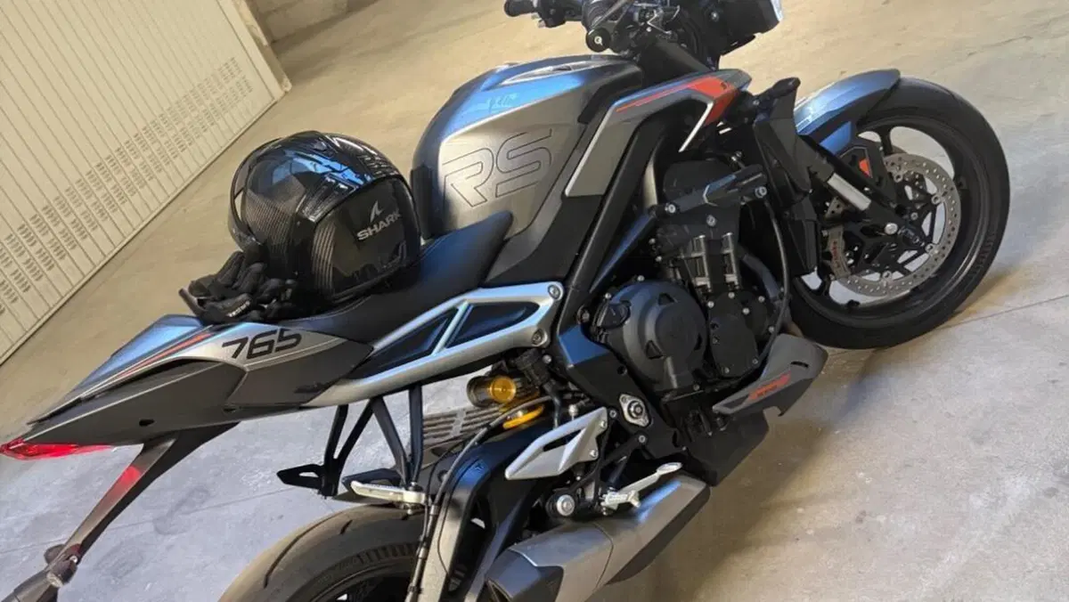 Triumph Street Triple 765 RS (2023 - 26)  (4)
