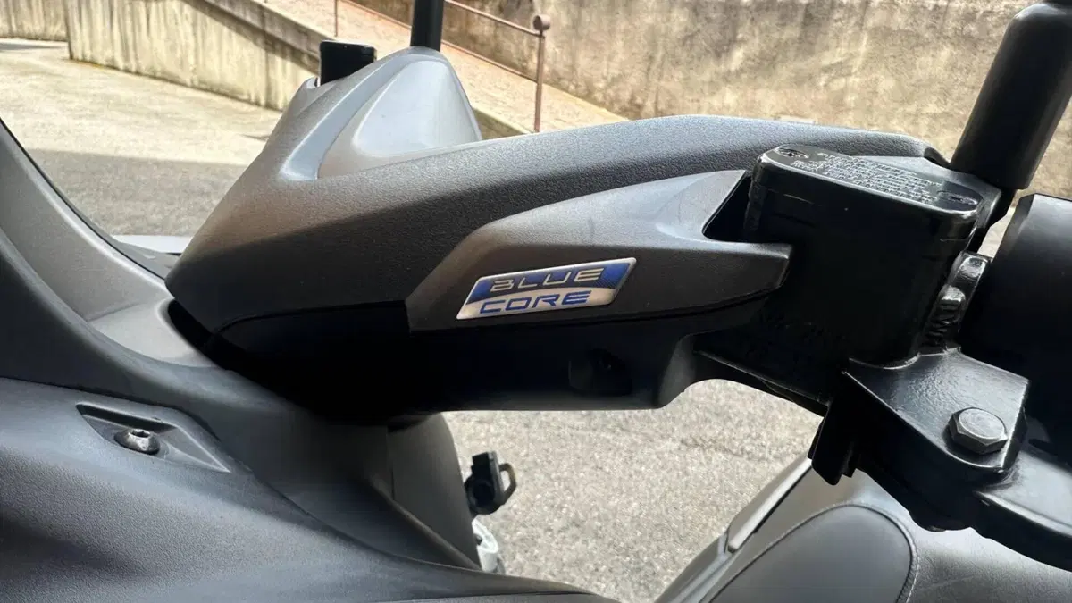 Yamaha N-Max 125 (2017 - 20)  (12)