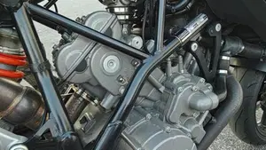 KTM 990 Supermoto T (2009 - 11)  (2)