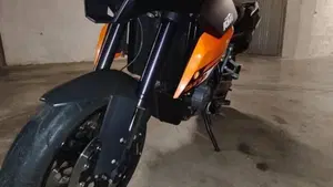 KTM 990 Supermoto T (2009 - 11)  (7)