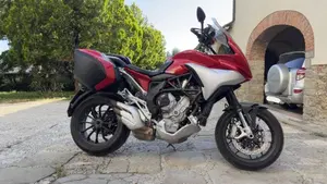 MV Agusta Turismo Veloce 800 (2014 - 16)  (2)