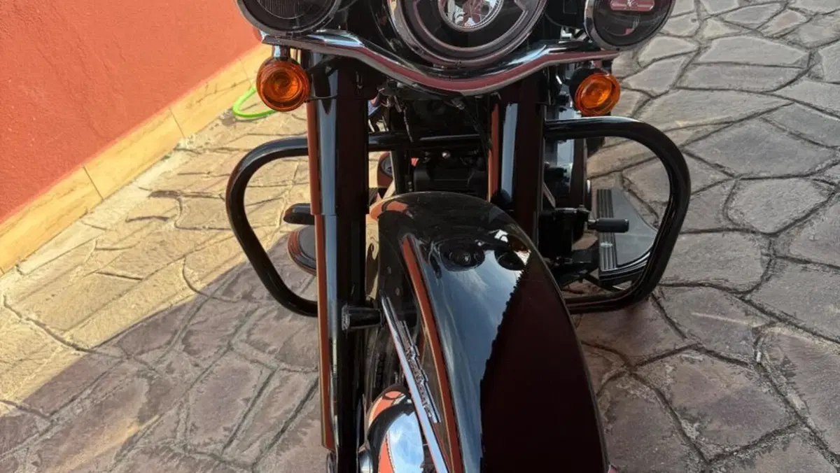 Harley-Davidson 114 Heritage Classic (2018 - 20) - FLHCS  (12)