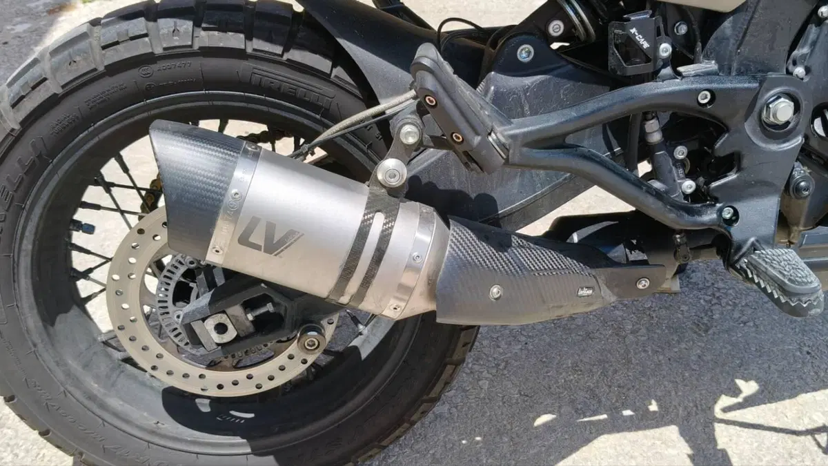 Moto Morini X-Cape 650 (2021 - 26)  (3)