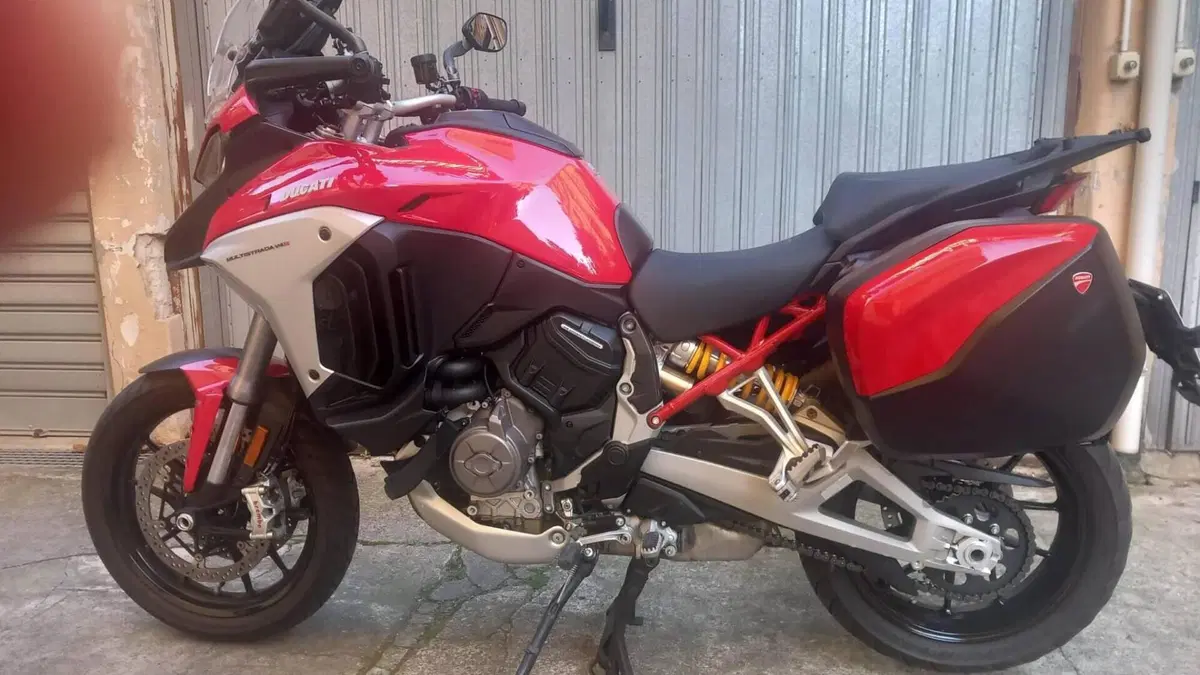 Ducati Multistrada V4 S (2021 - 24)  (2)