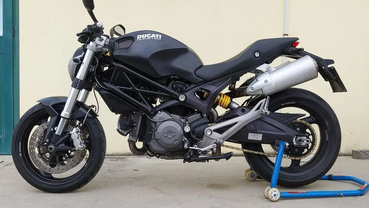 Ducati Monster 696 (2008 - 13)  (6)
