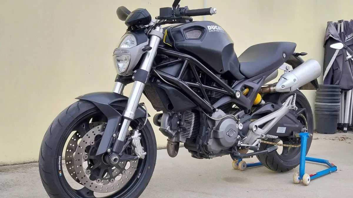 Ducati Monster 696 (2008 - 13)  (8)