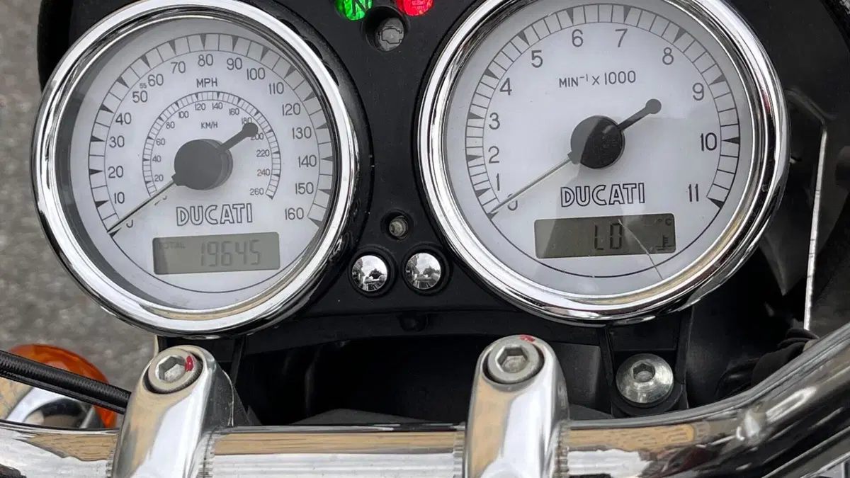 Ducati Sportclassic GT 1000  (6)