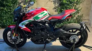 MV Agusta Dragster 800 RC SCS (2022 - 25)  (2)