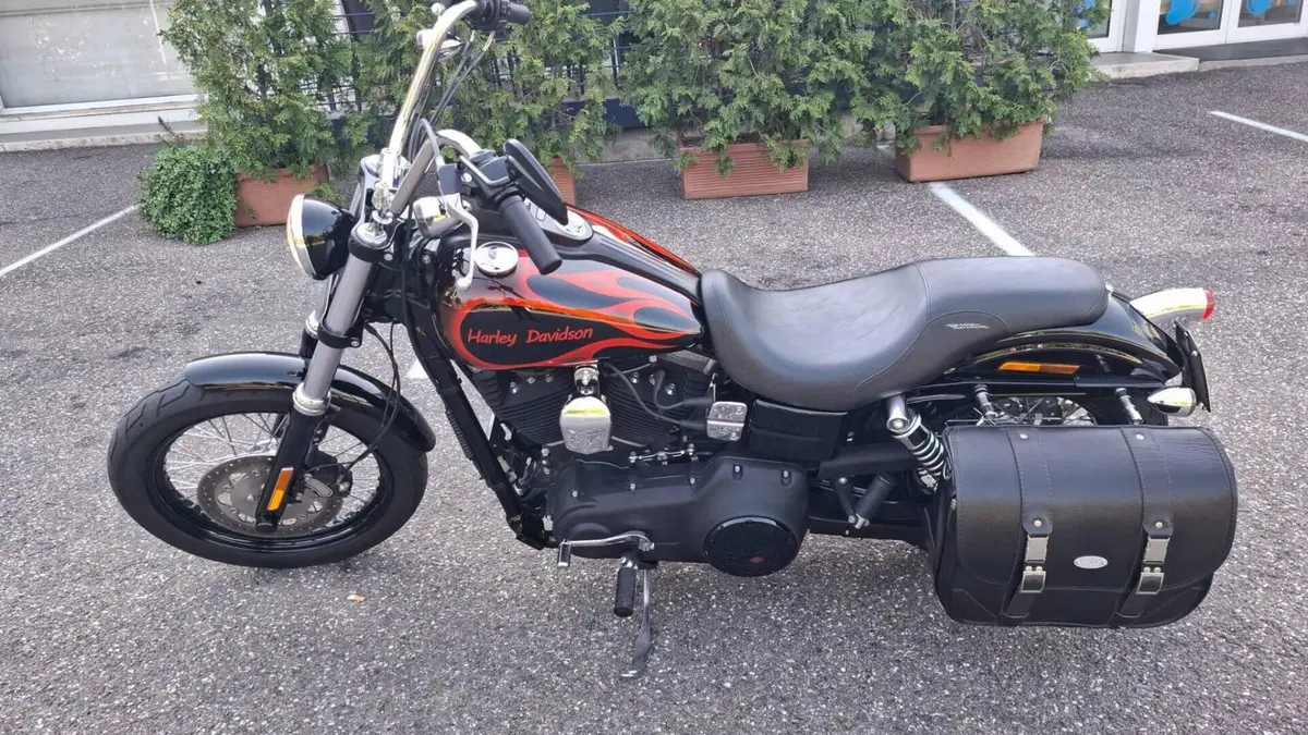 Harley-Davidson 1584 Street Bob (2008 - 15) - FXDB 