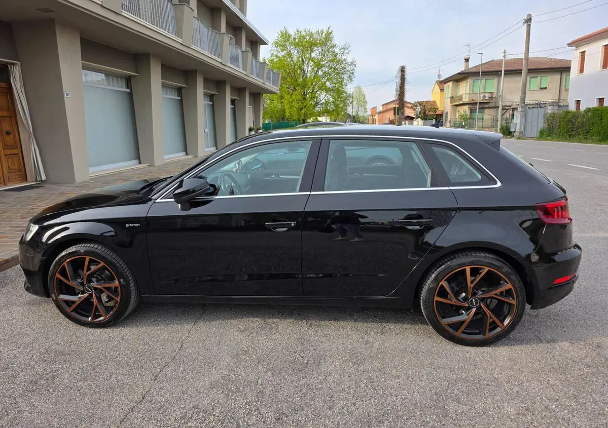 Audi A3 1.4 TFSI 125 CV Ambition (10)