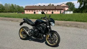 Triumph Street Triple R (2009 - 12) 