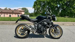 Triumph Street Triple R (2009 - 12)  (3)