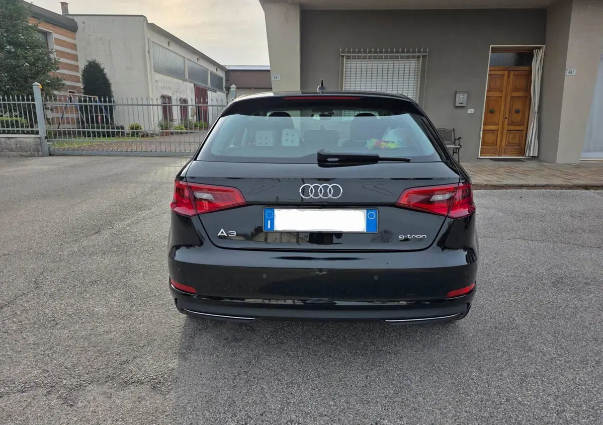 Audi A3 1.4 TFSI 125 CV Ambition (9)
