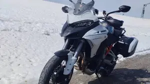 Ducati Multistrada V4 S (2021 - 24)  (2)
