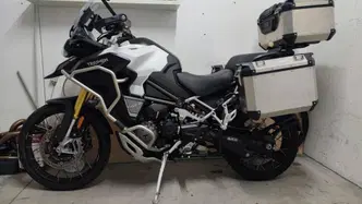 Triumph Tiger 1200 Rally Explorer (2022 - 23) usata