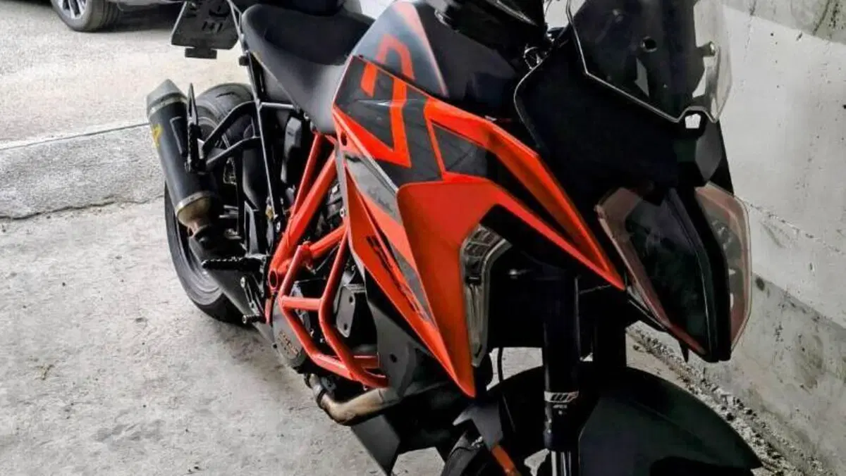 KTM 1290 Super Duke GT (2022 - 25)  (3)