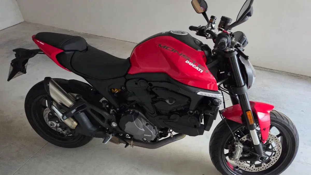 Ducati Monster 937 (2021 - 25)  (2)