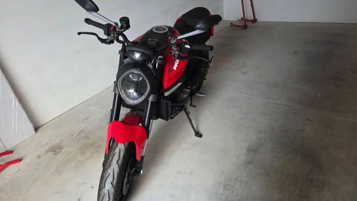 Ducati Monster 937 (2021 - 25)  (3)