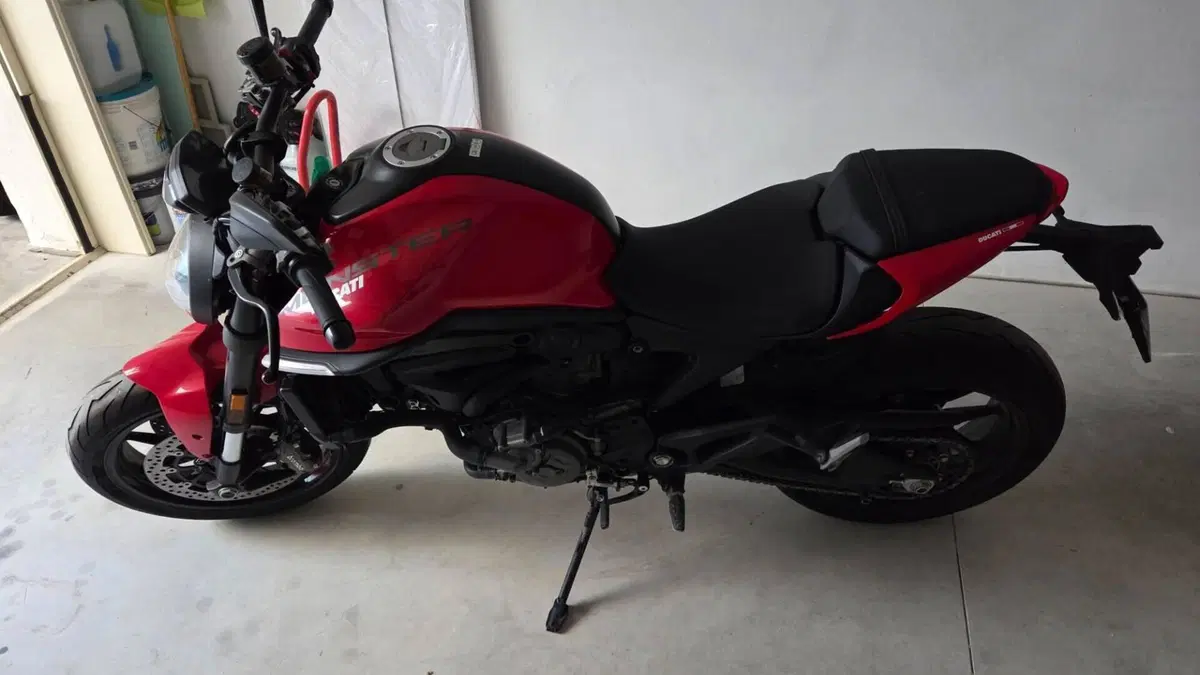 Ducati Monster 937 (2021 - 25)  (4)