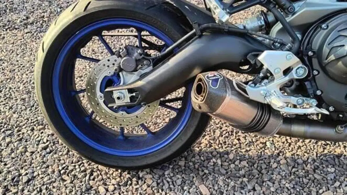 Yamaha MT-09 (2013 - 15)  (6)
