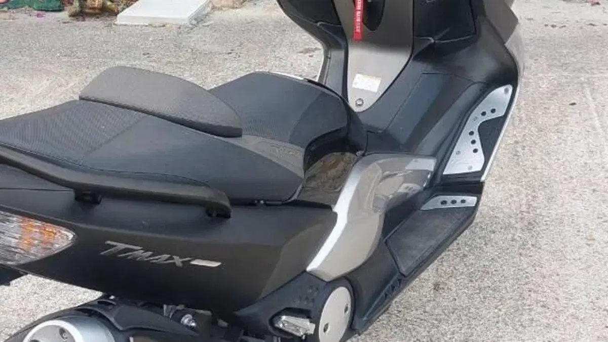 Yamaha T-Max 500 Tech Max (2011 - 13)  (4)