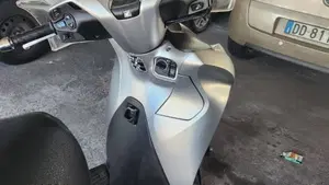 Honda SH 350 Sport (2021 - 24)  (6)