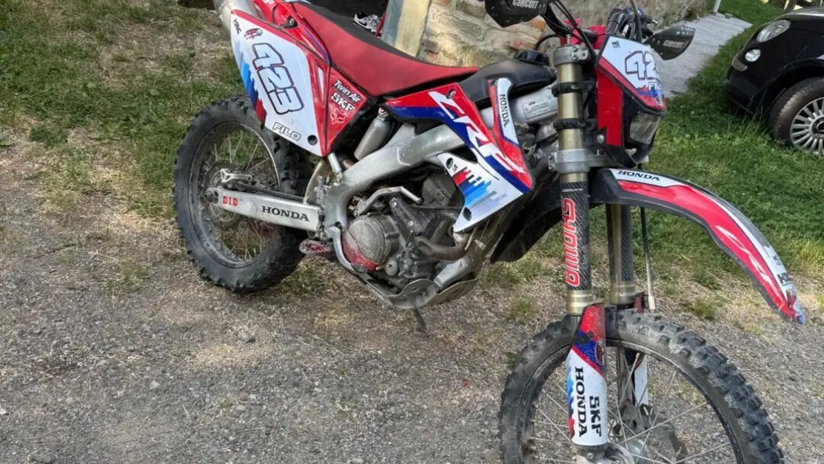 Honda CRF 250R (2008)  (2)