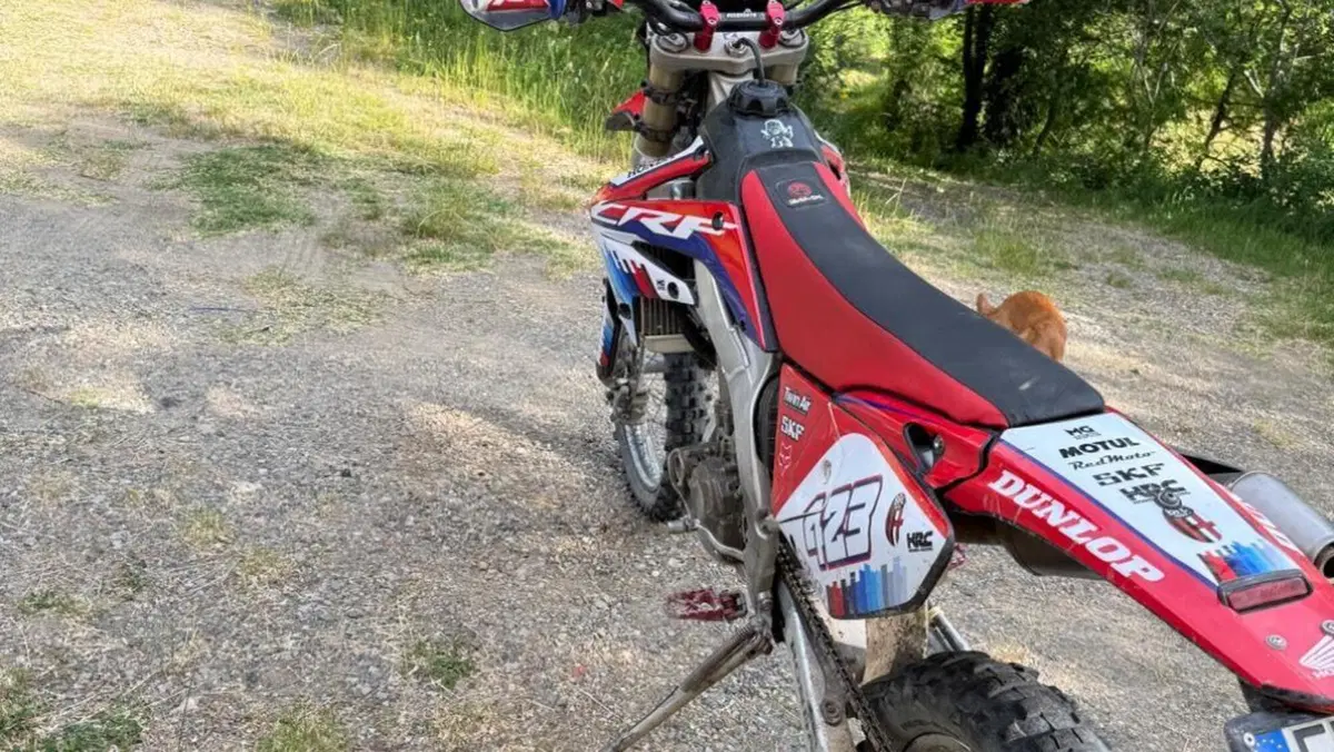 Honda CRF 250R (2008)  (6)