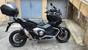 Honda X-ADV 750 DCT Adventure (2021 - 24)  (8)