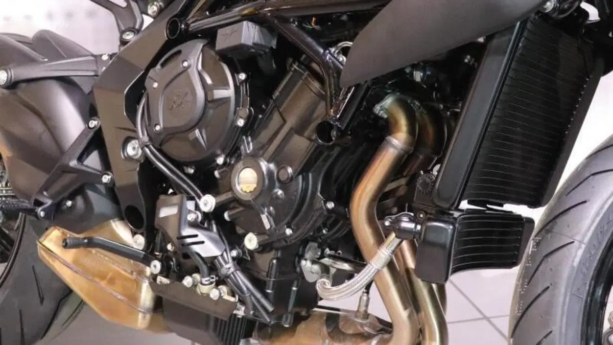 MV Agusta Dragster 800 Rosso (2021 - 23)  (3)
