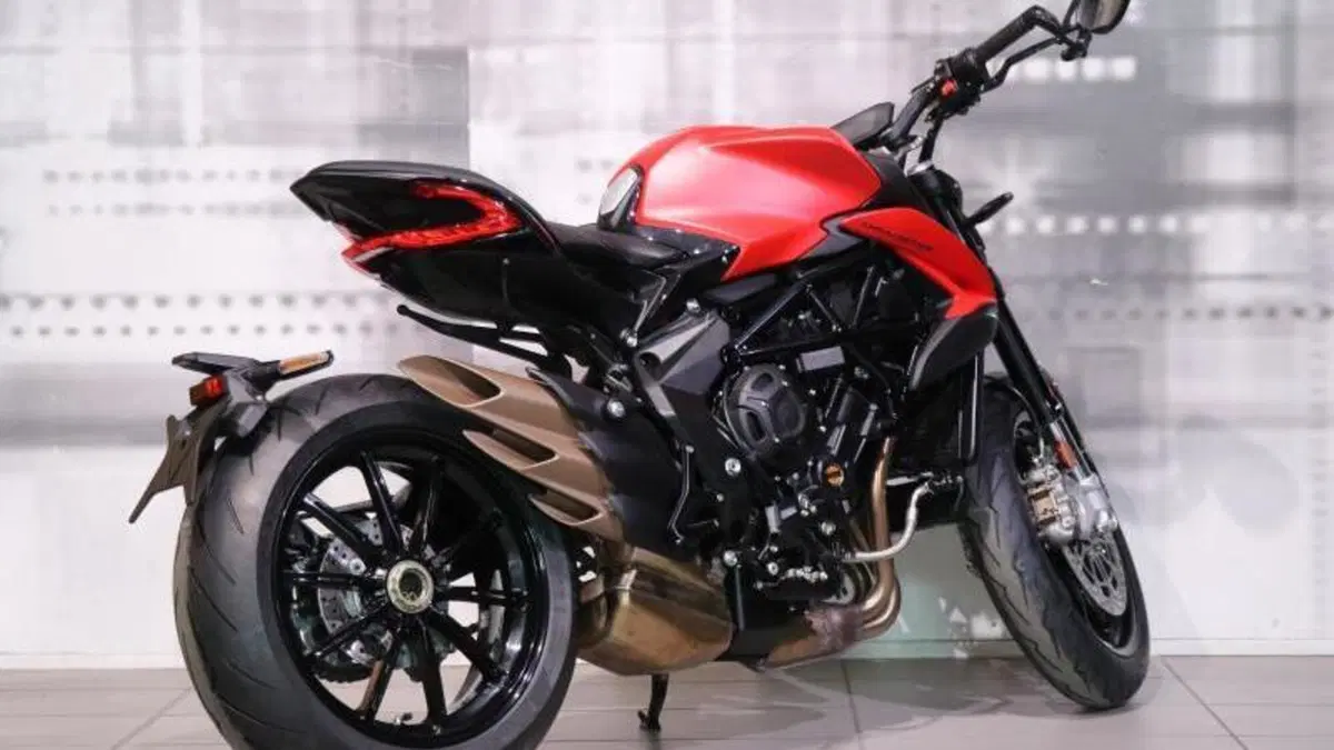 MV Agusta Dragster 800 Rosso (2021 - 23)  (8)