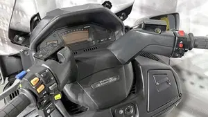 Suzuki Burgman AN 650 Executive ABS (2006 - 12)  (6)