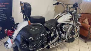 Harley-Davidson 1584 Heritage Classic (2008 - 10) - FLSTC  (16)